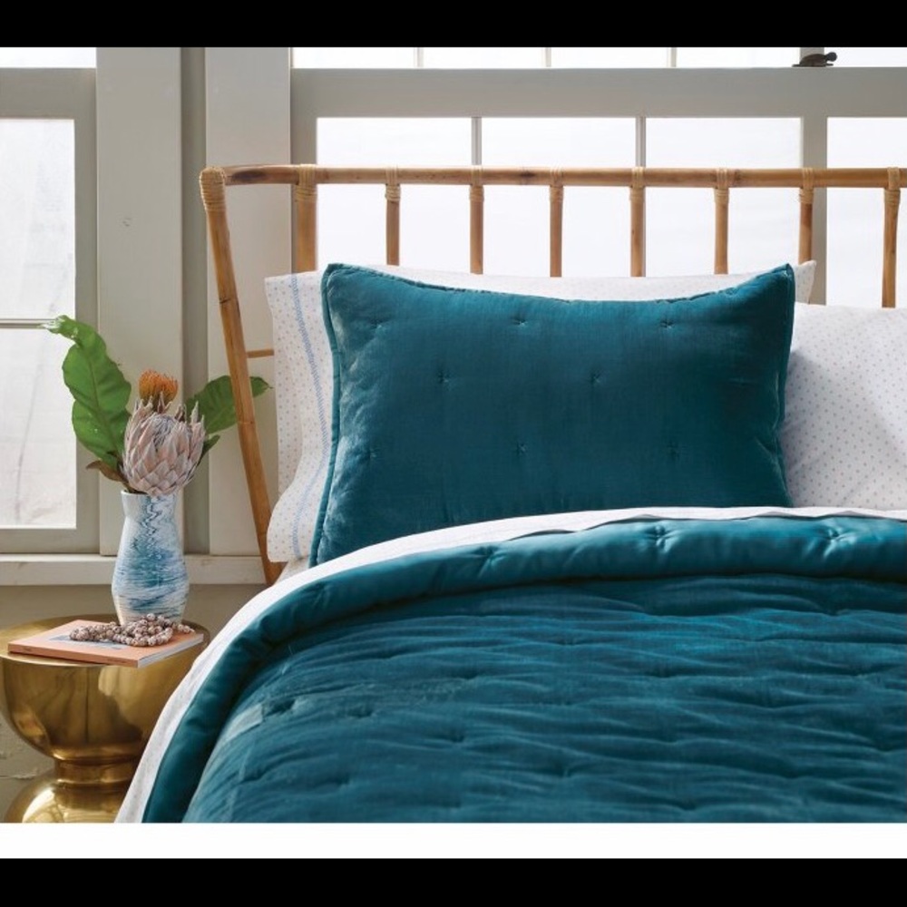 Glamorous Teal Velvet Sham